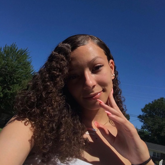 Meet your Posher, Morgann - Picture 2 of 2